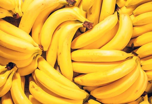 فروش میلیاردی مجوز‌های واردات موز توسط دلالان