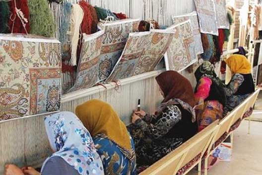 آینده اقتصادی کشور به حوزه گردشگری پیوند خورده است