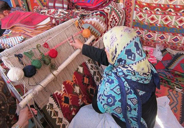 ۱۵ دوره آموزش صنایع‌دستی در ایلام برگزار شد