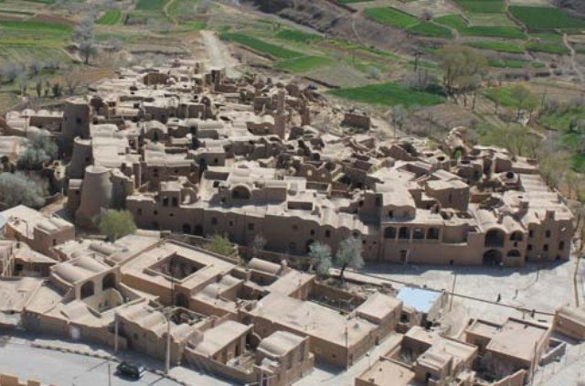 واکنش هنرمندان به تخریب بافت اردکان