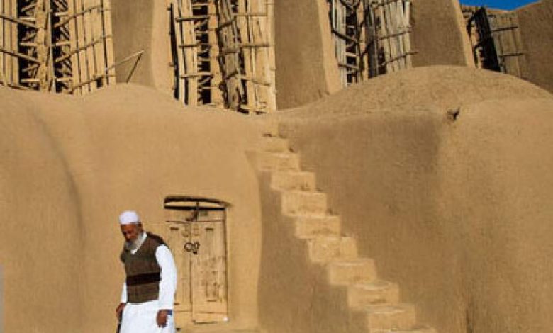 قدیمی‌ترین آسیابانِ ایران از سنگ و باد می‌گوید