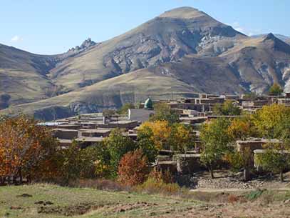 یک «عروسک»، ابزار احیای هویت و اصالت‌ روستایی در قزوین